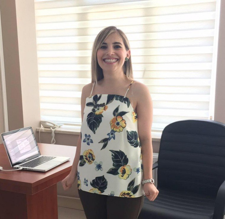 Dr. Dkt. Ayşegül Zencir Şen portre